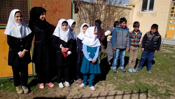 بازدید دانشجومعلمان از کلاسهای چندپایه