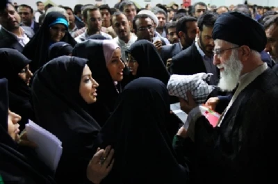 دیدار جمعی از دانشجو معلمان با مقام معظم رهبری به مناسبت هفته معلم