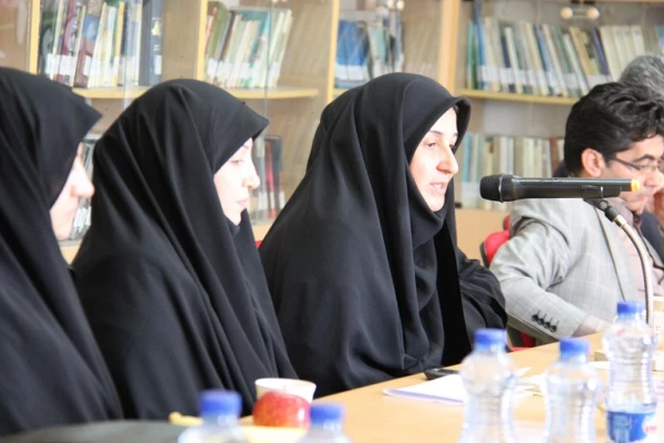 آیین تجلیل  و معارفه ی سرپرستان قبلی و فعلی پردیس بنت الهدی صدر اردبیل