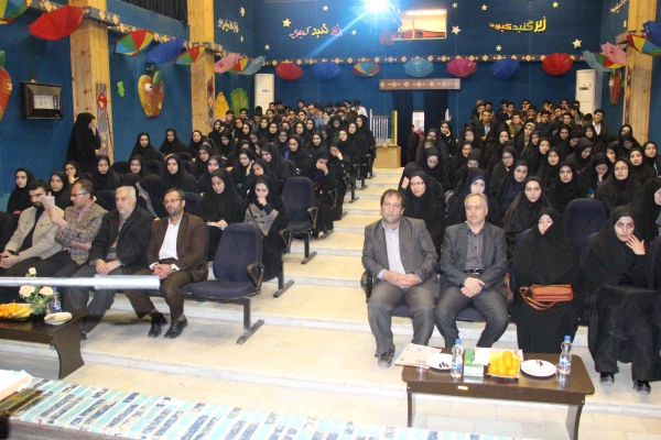 مراسم تجلیل از دانشجومعلّمان به مناسبت هفته بسیج