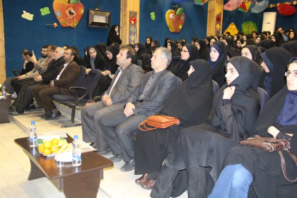 مراسم تجلیل از دانشجومعلّمان به مناسبت هفته بسیج