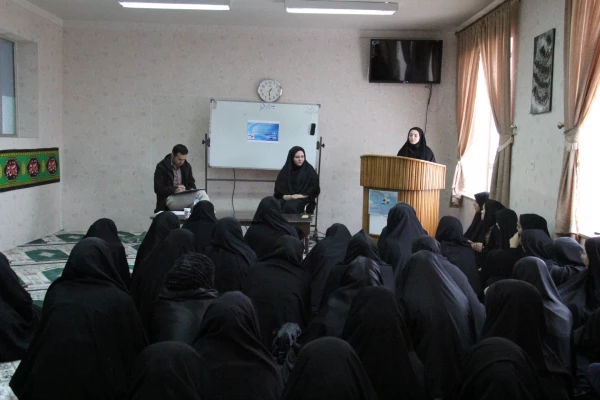 برگزاری کرسی آزاد اندیشی با عنوان دانشجو و شبکه های اجتماعی  2