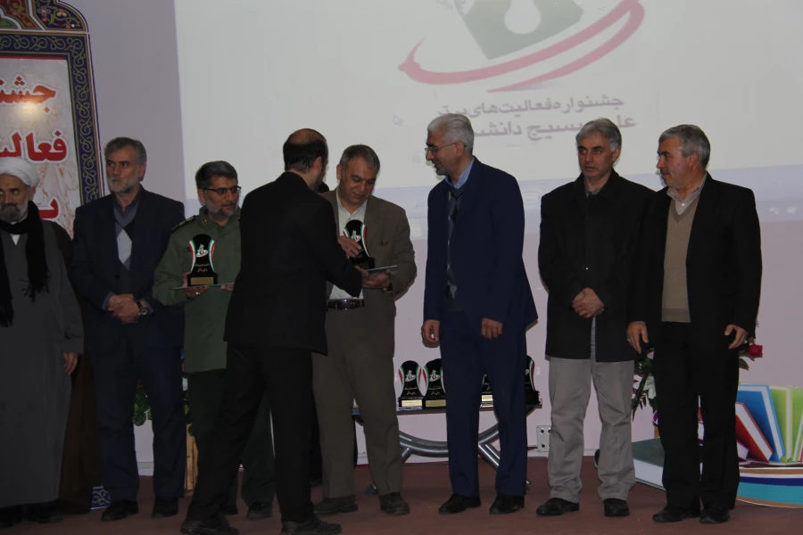 تقدیر ویژه از دانشجویان برتر دانشگاه فرهنگیان پردیس بنت الهدی صدر اردبیل در جشنواره فعالیت های علمی، فرهنگی و افسران جنگ نرم