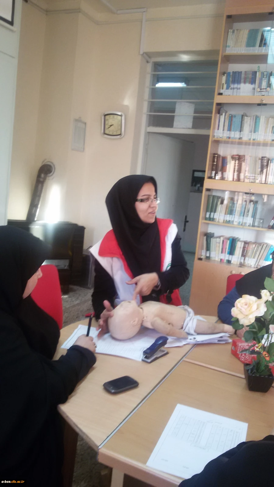 دوره عمومی هلال احمر ویژه کارکنان پردیس بنت الهدی صدر اردبیل