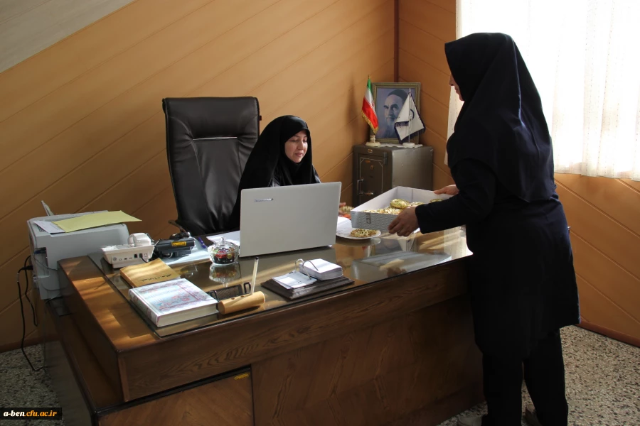 بزرگداشت شروع ایّام الله دهه فجر در پردیس بنت الهدی صدر اردبیل