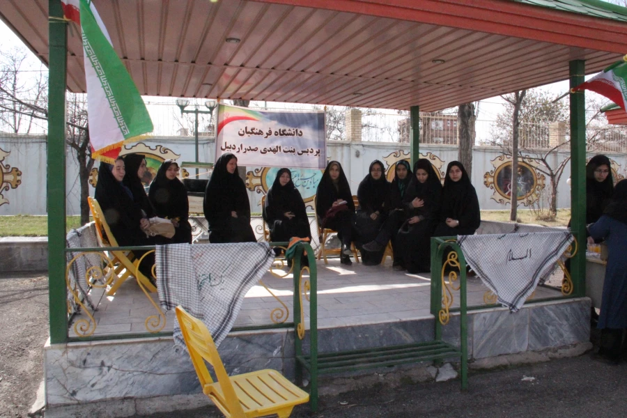 استقبال از کاروان راهیان نور پردیس بنت الهدی صدر اردبیل