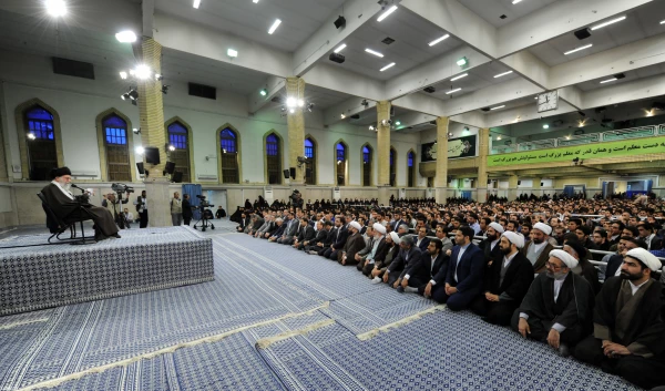 رهبر انقلاب در دیدار فرهنگیان و دانشجومعلمان