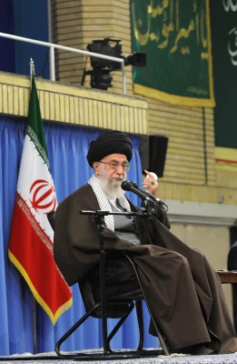 رهبر انقلاب در دیدار فرهنگیان و دانشجومعلمان