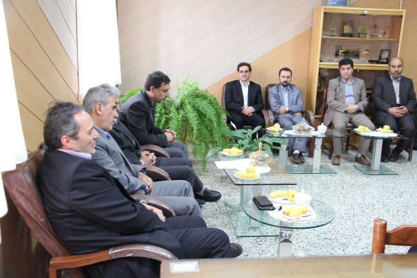 بازدید دکتر مهر محمدی و هیات همراه از پردیس بنت الهدی صدر اردبیل