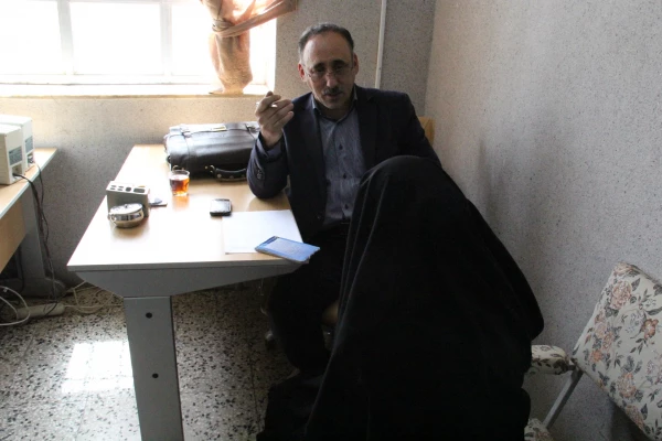 ویزیت رایگان دانشجومعلمان توسط پزشک در راستای عملیاتی نمودن شعار سلامت و بهداشت هفته خوابگاه ها