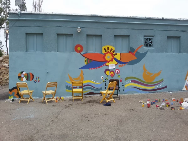 شاداب سازی محوطه پردیس توسط دانشجومعلمان