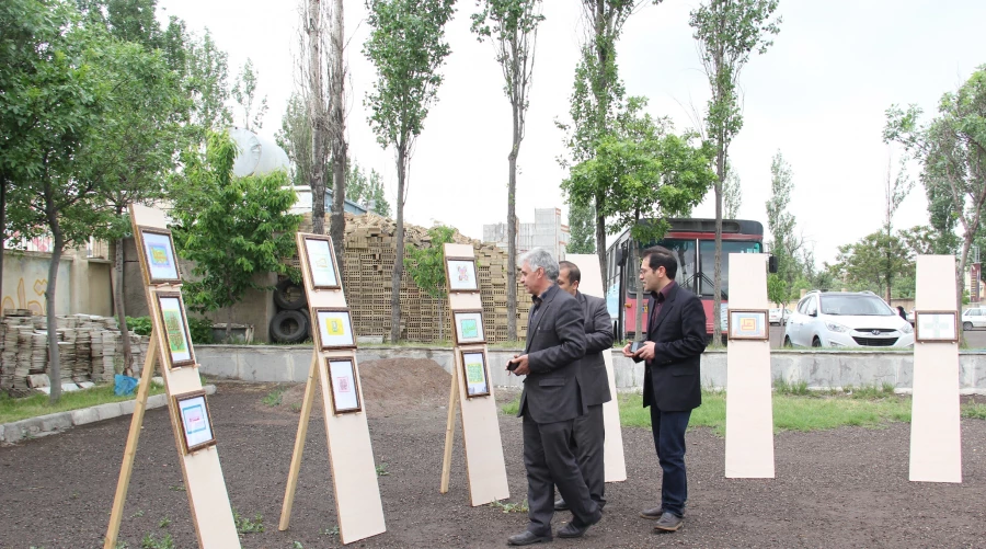 نمایشگاهی از آثار دستی و هنری دانشجو معلمان