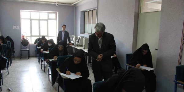 بازدید سرپرست مدیریت استانی اردبیل از روند برگزاری امتحانات