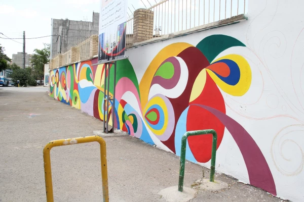 شاداب سازی محوطه بیرونی پردیس بنت الهدی صدر  توسط شهرداری اردبیل