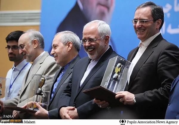 کسب مقام اول کشوری توسط دانشجومعلمان پردیس بنت الهدی صدر درپرسش مهر16