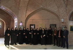 بازدید دانشجومعلمان پردیس از از نمایشگاه خوشنویسی استاد صابر صفایی