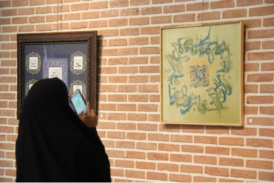 بازدید دانشجومعلمان پردیس از از نمایشگاه خوشنویسی استاد صابر صفایی