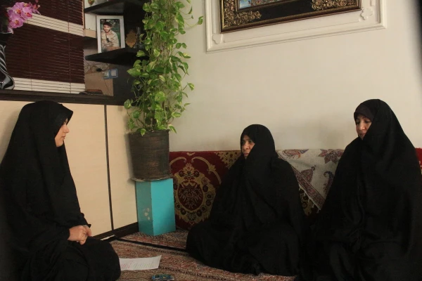 دیدار باخانواده ی شهیدمدافع حرم هاشم دهقانی نیا