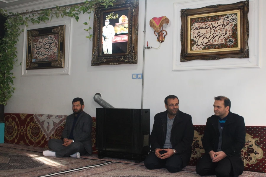 دیدار باخانواده ی شهیدمدافع حرم هاشم دهقانی نیا