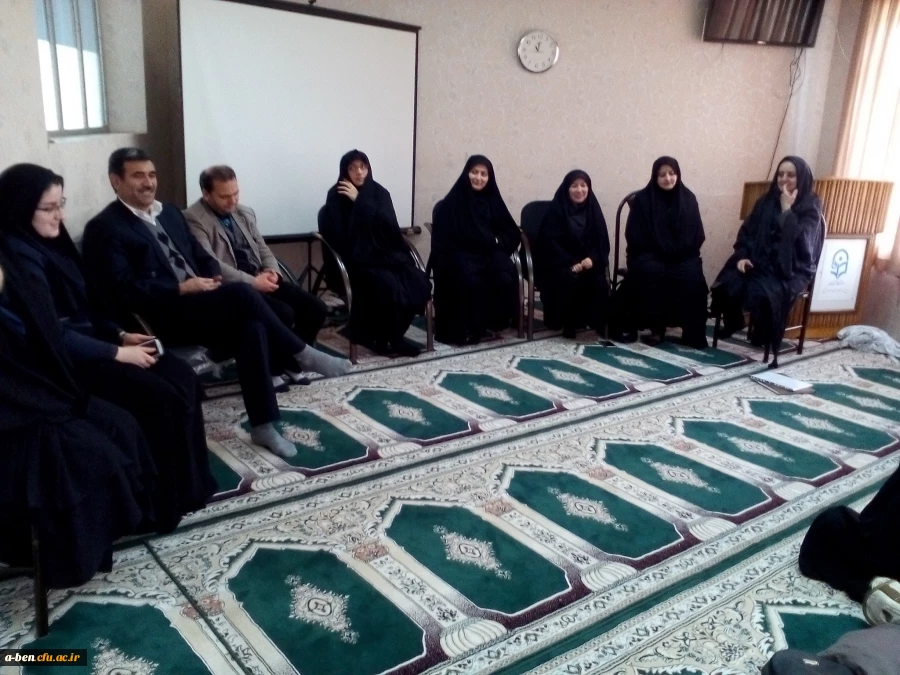 نشست صمیمی دانشجو معلمان با مسئولین پردیس بنت الهدی صدر اردبیل