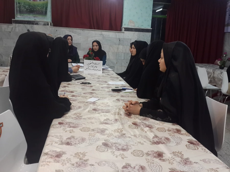 اولین جلسه رابطان مشاوره سرای دانشجویی بنت الهدی صدر با مسئولین