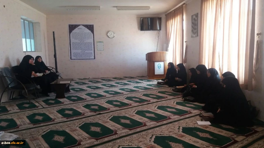 مسابقه حفظ پنج صفحه متوالی از قران کریم به همّت کانون قرآن و عترت پردیس