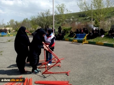 برگزاری غرفه ی سلامت و ایمنی به مناسبت هفته ی معلّم و هفته سلامت