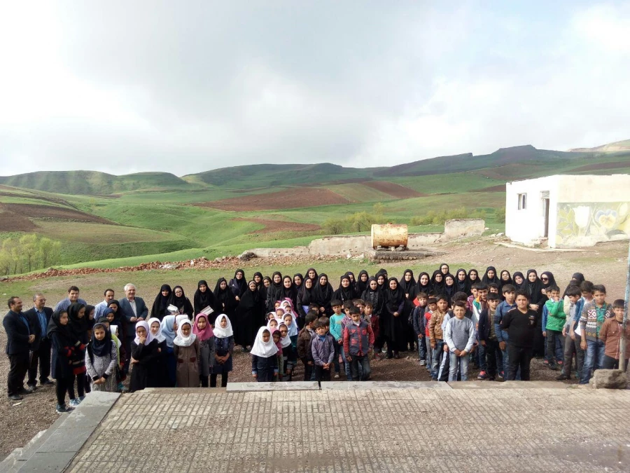 بازدید دانشجومعلّمان پردیس بنت الهدی صدر اردبیل از کلاس های چندپایه