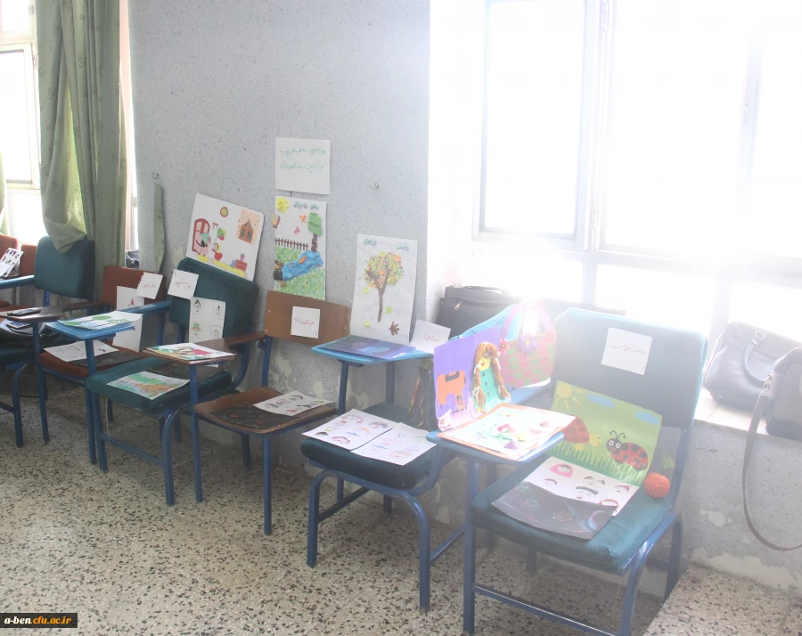 آثار دستی هنری دانشجومعلمان