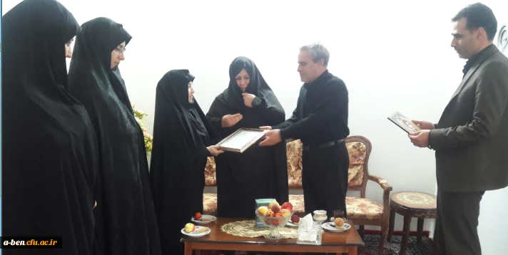 دیدار با خانواده شهدا