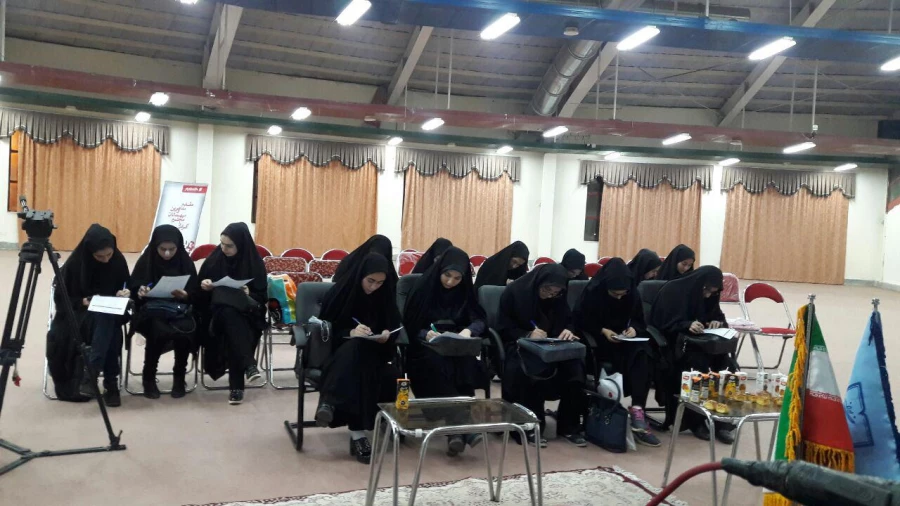 برگزاری کارگاه معلم پژوهنده در محل نمایشگاه کتاب اردبیل