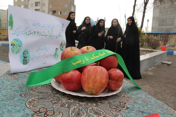 طرح کاشت نهال به یاد شهدای مدافع حرم استان اردبیل  به مناسبت روز درختکاری و روز بزرگداشت شهدا(22اسفند)  در محوطه پردیس