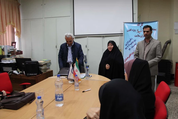 برگزاری کارگاه پیشگیری از اعتیاد به مناسبت هفته سلامت