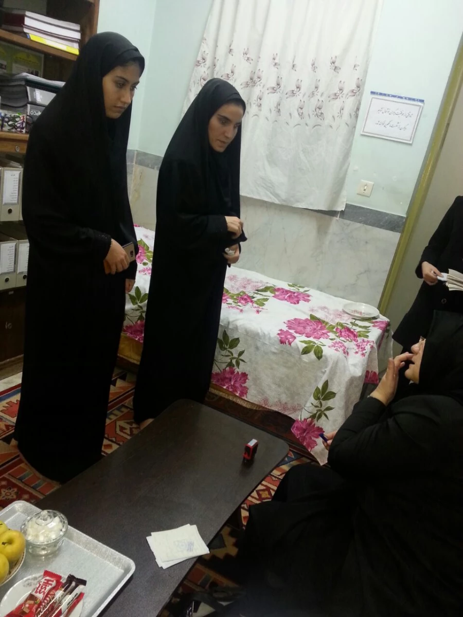 ویزیت رایگان دانشجومعلمان توسط پزشک به مناسبت هفته سلامت