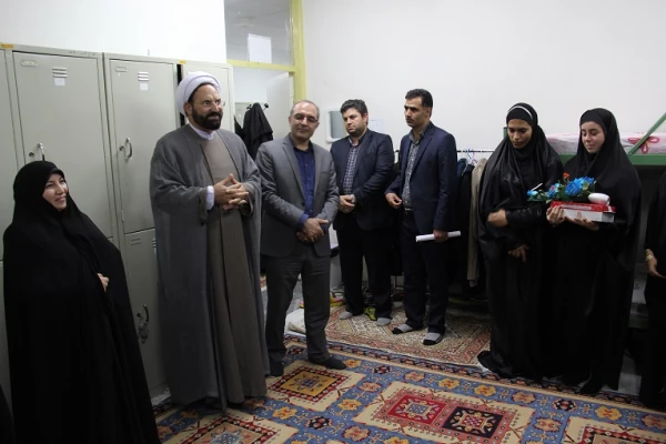 نشست مدیریت امور پردیس های استان اردبیل و نماینده نهاد رهبری  و سرپرست پردیس با دانشجومعلمان در سرای دانشجویی بنت الهدی صدر