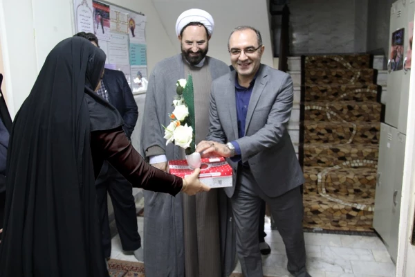 نشست مدیریت امور پردیس های استان اردبیل و نماینده نهاد رهبری  و سرپرست پردیس با دانشجومعلمان در سرای دانشجویی بنت الهدی صدر