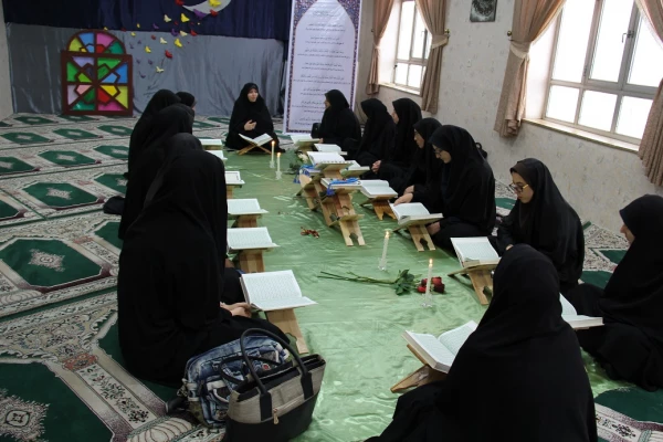 کرسی تلاوت قران