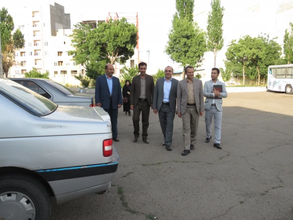 دکتر طاهری نیا معاون پژوهشی دانشگاه از پردیس بنت الهدی صدر اردبیل بازدید کرد