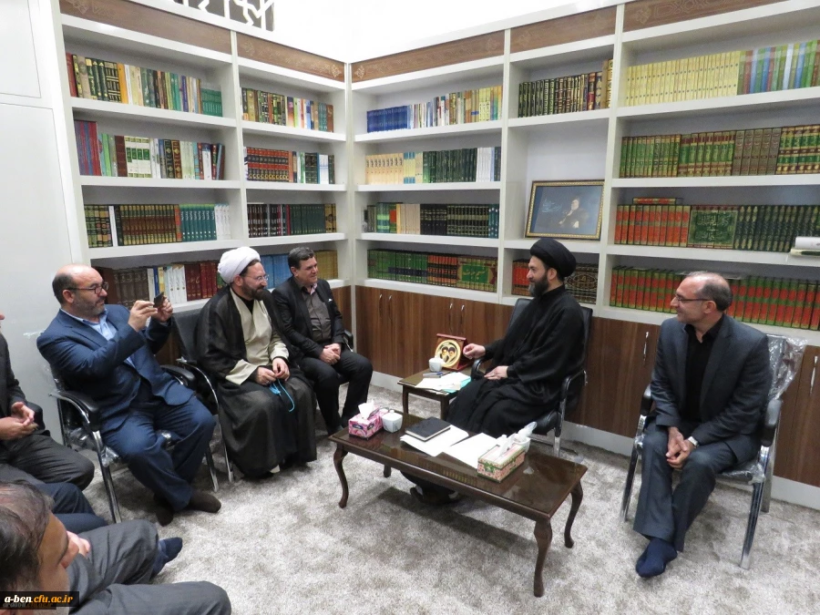 رئیس دانشگاه فرهنگیان به همراه هیئت رئیسه دانشگاه با  نماینده ولی فقیه و امام جمعه اردبیل دیدار کرد
