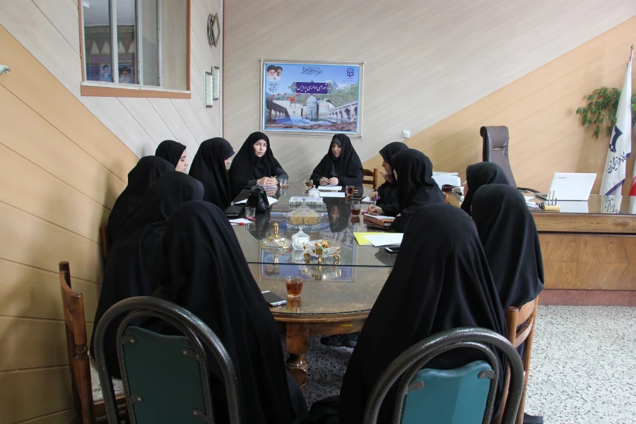 جلسه ی دبیران کانون های فرهنگی و هنری پردیس با سرپرست پردیس