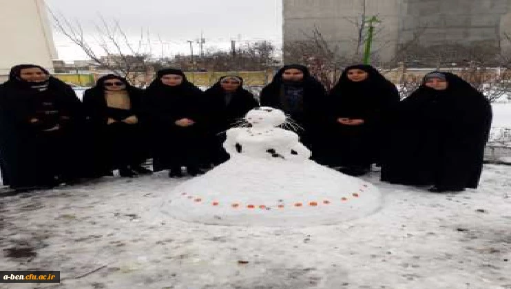 مسابقه ی آدم برفی