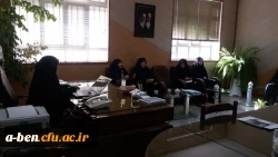 نشست صمیمی سرپرست پردیس و مسئول واحد خواهران دفتر نهاد مقام معظم رهبری با کارکنان