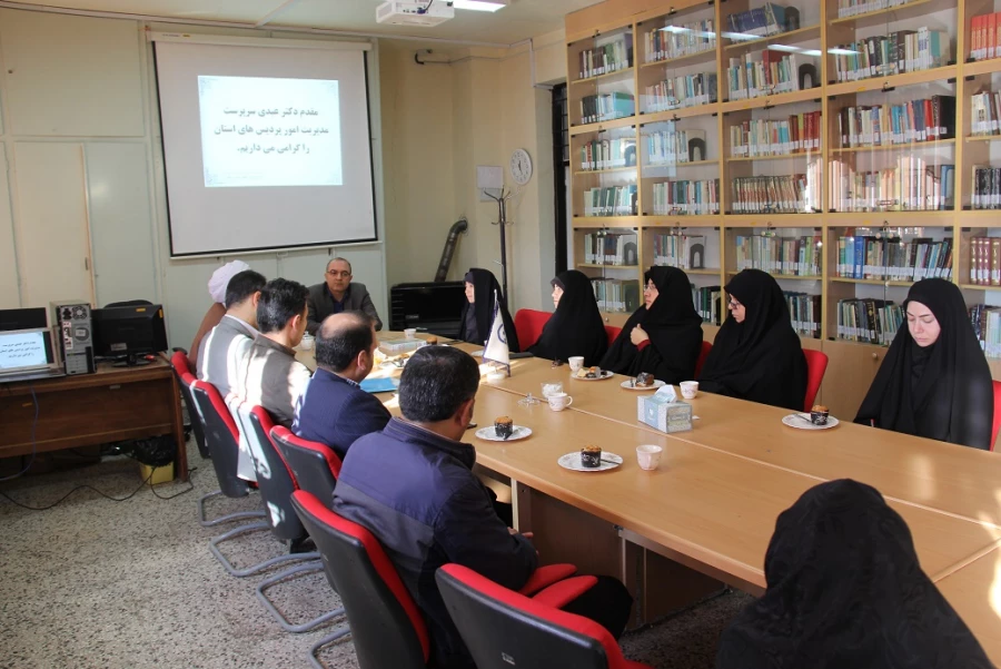 نشست صمیمی سرپرست مدیریت امور پردیس های استان و سرپرست دفتر نهاد مقام معظم رهبری دانشگاه فرهنگیان با مجموعه کارکنان بنت الهدی صدر