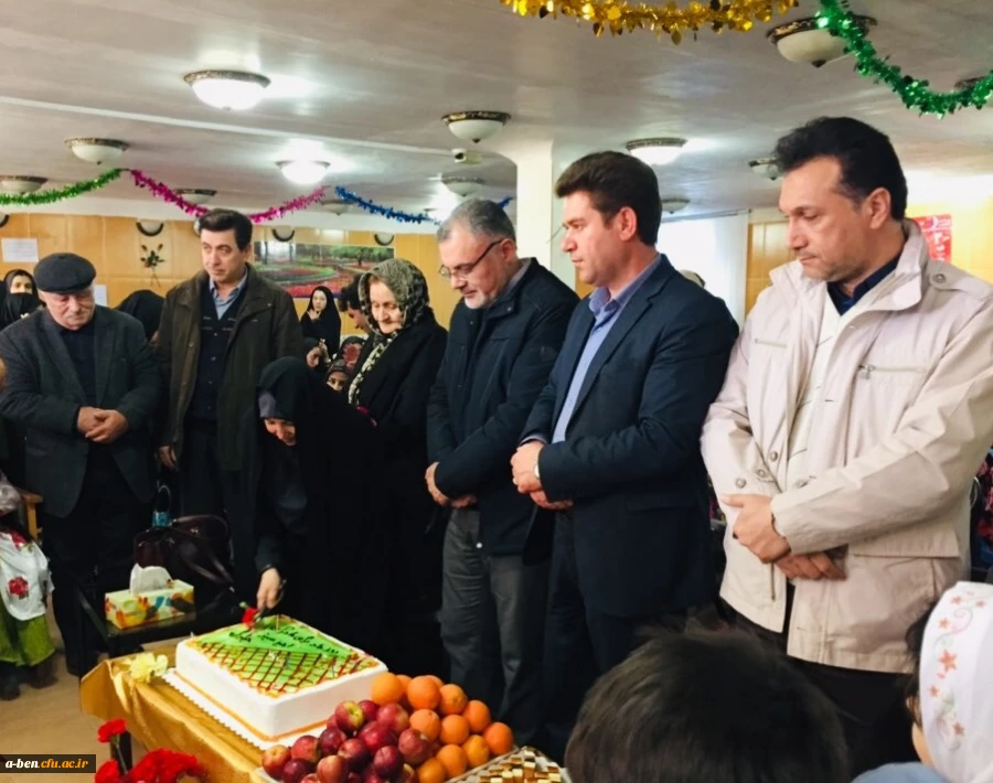 بازدید دانشجو معلّمان از خانه سالمندان امید سبز