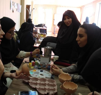 مسابقه نوروزی نقاشی روی سفال