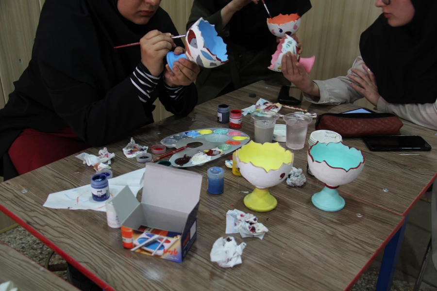 مسابقه نوروزی نقاشی روی سفال