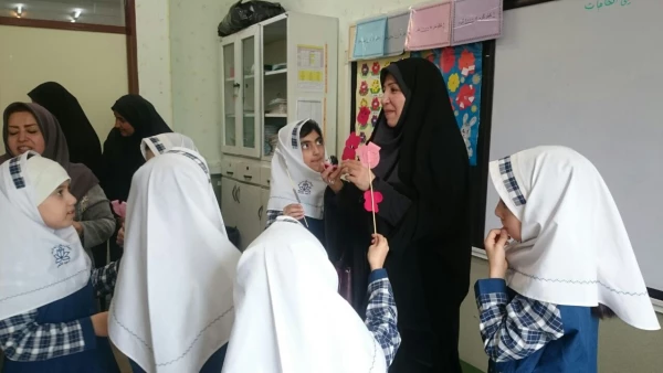 بازدید سرپرست پردیس از مدارس مجری کارورزی