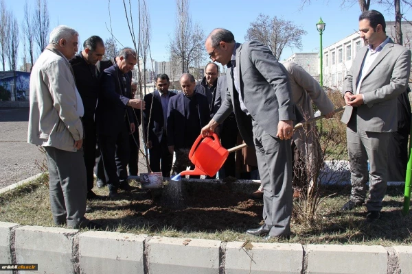 مراسم گرامی داشت روز شهدا و تجلیل از همکاران شاهد و ایثاگر