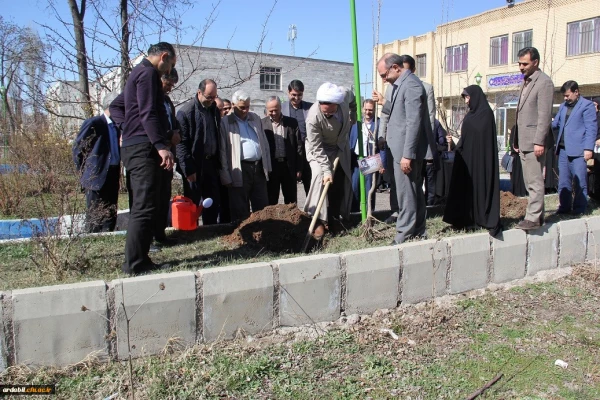 مراسم گرامی داشت روز شهدا و تجلیل از همکاران شاهد و ایثاگر