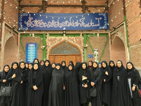 برگزاری اردوی زیارتی امام زاده سید صدرالدین در دهه ی سرآمدی آموزش